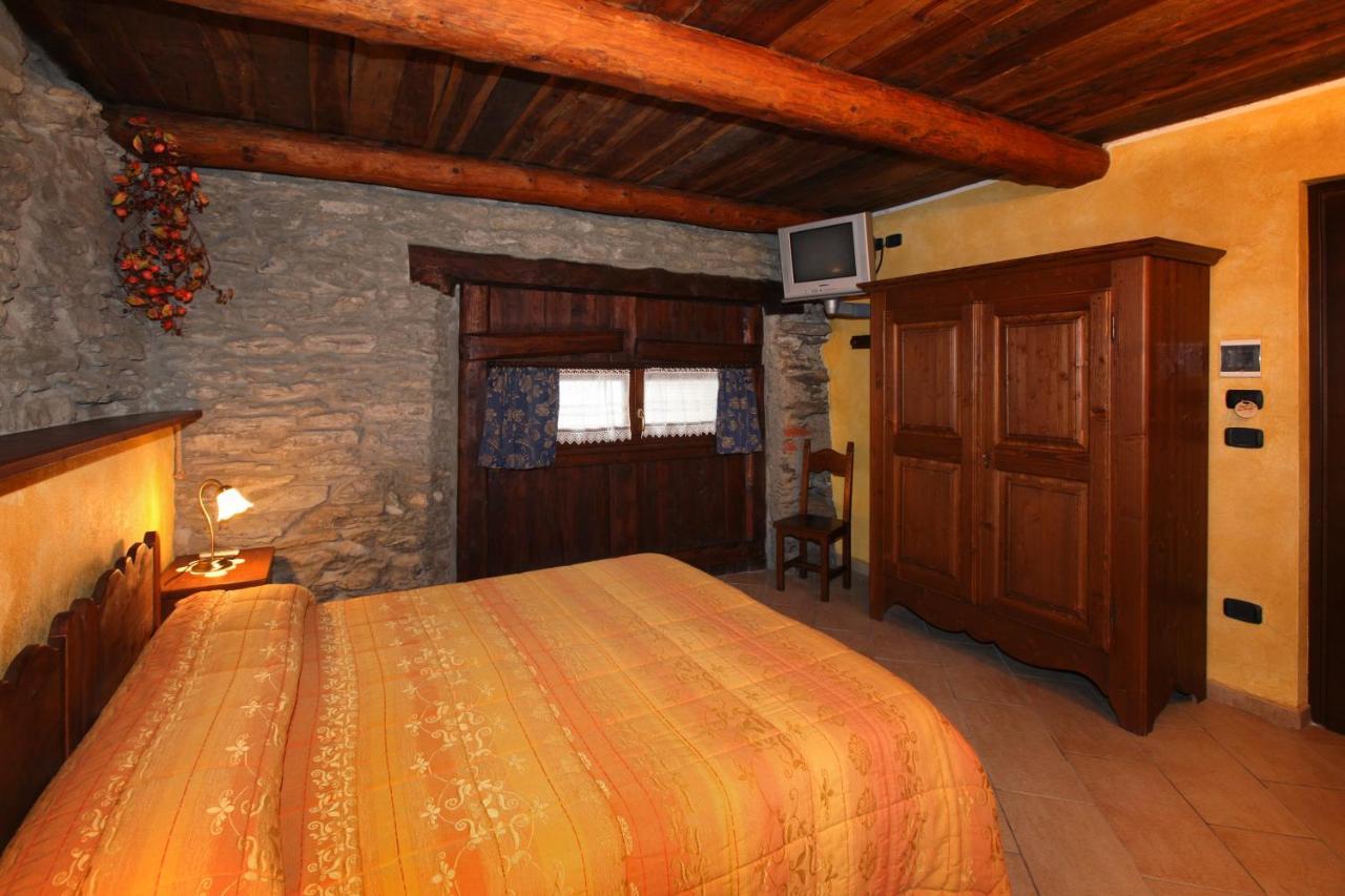Hotel Etoile Des Neiges Oulx Exterior foto